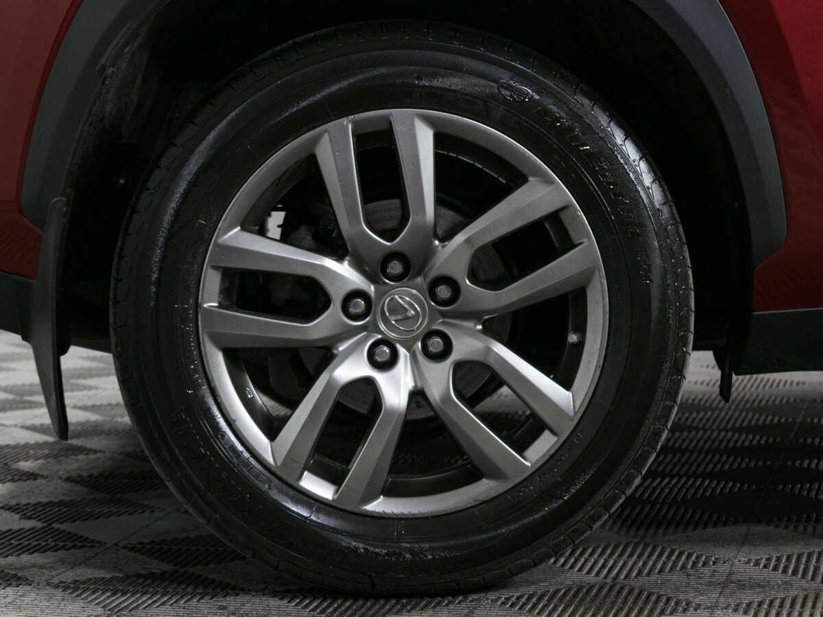 Б/У Лексус Н-Икс 2015 года. Фото: #16