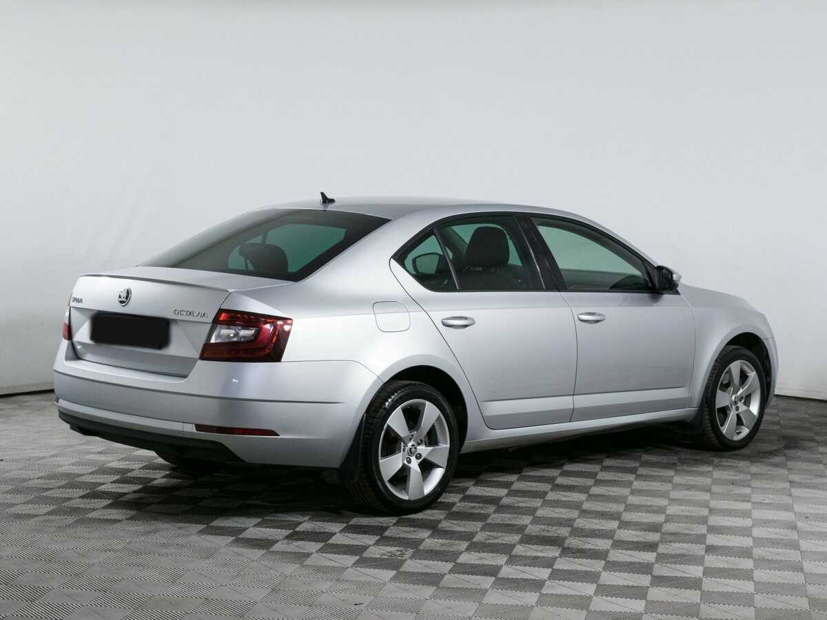 Б/У Шкода Октавия 2018 года. Фото: #3