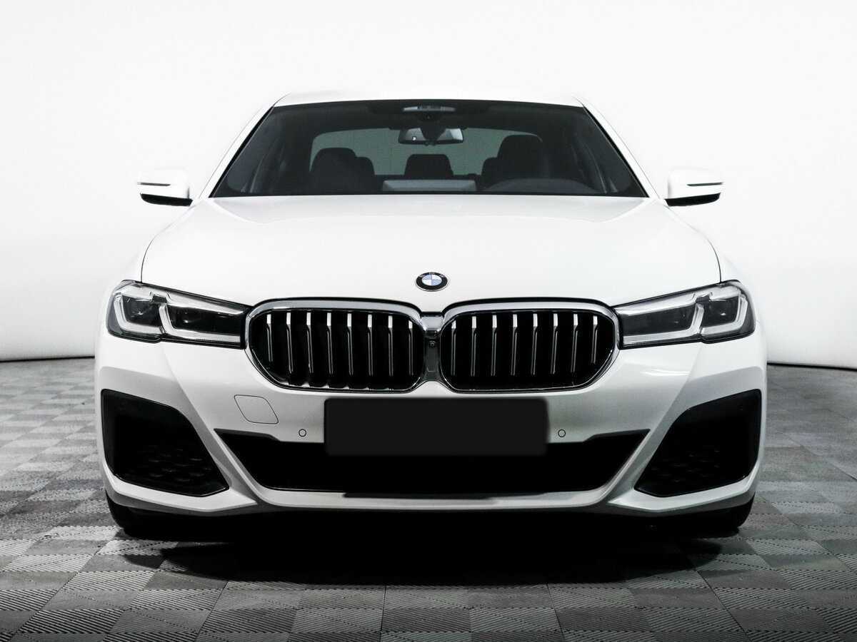 Б/У БМВ 5 серии 2021 года. Фото: #1