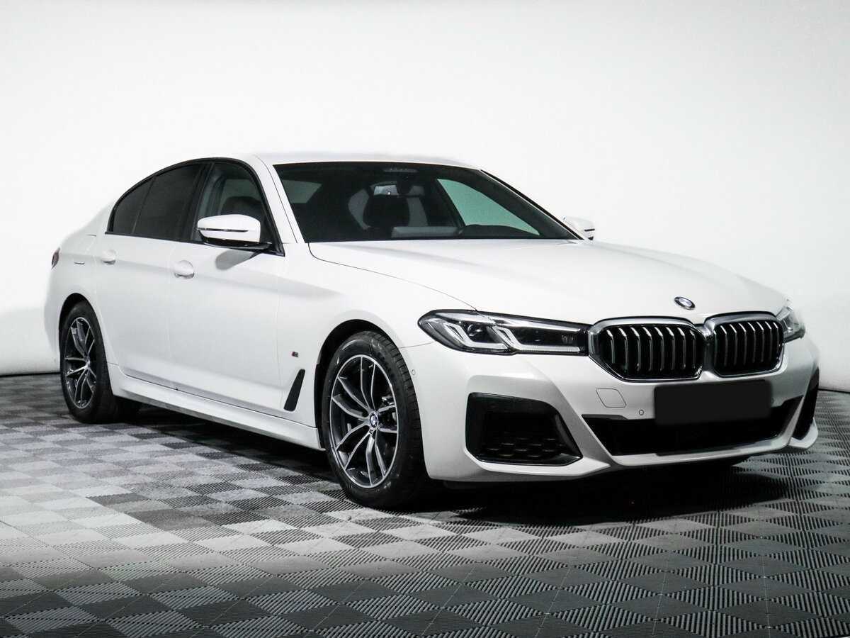 Б/У БМВ 5 серии 2021 года. Фото: #2