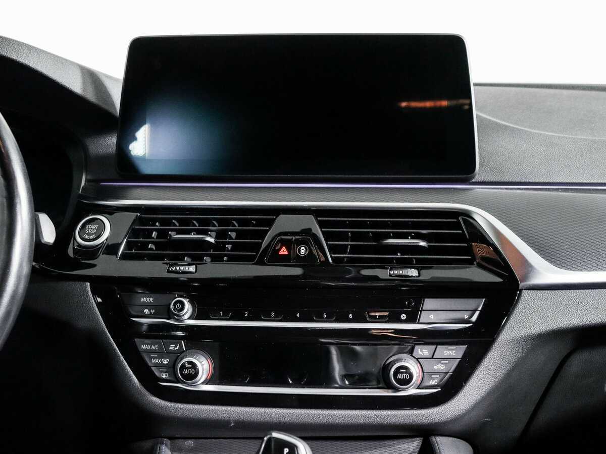 Б/У БМВ 5 серии 2021 года. Фото: #12