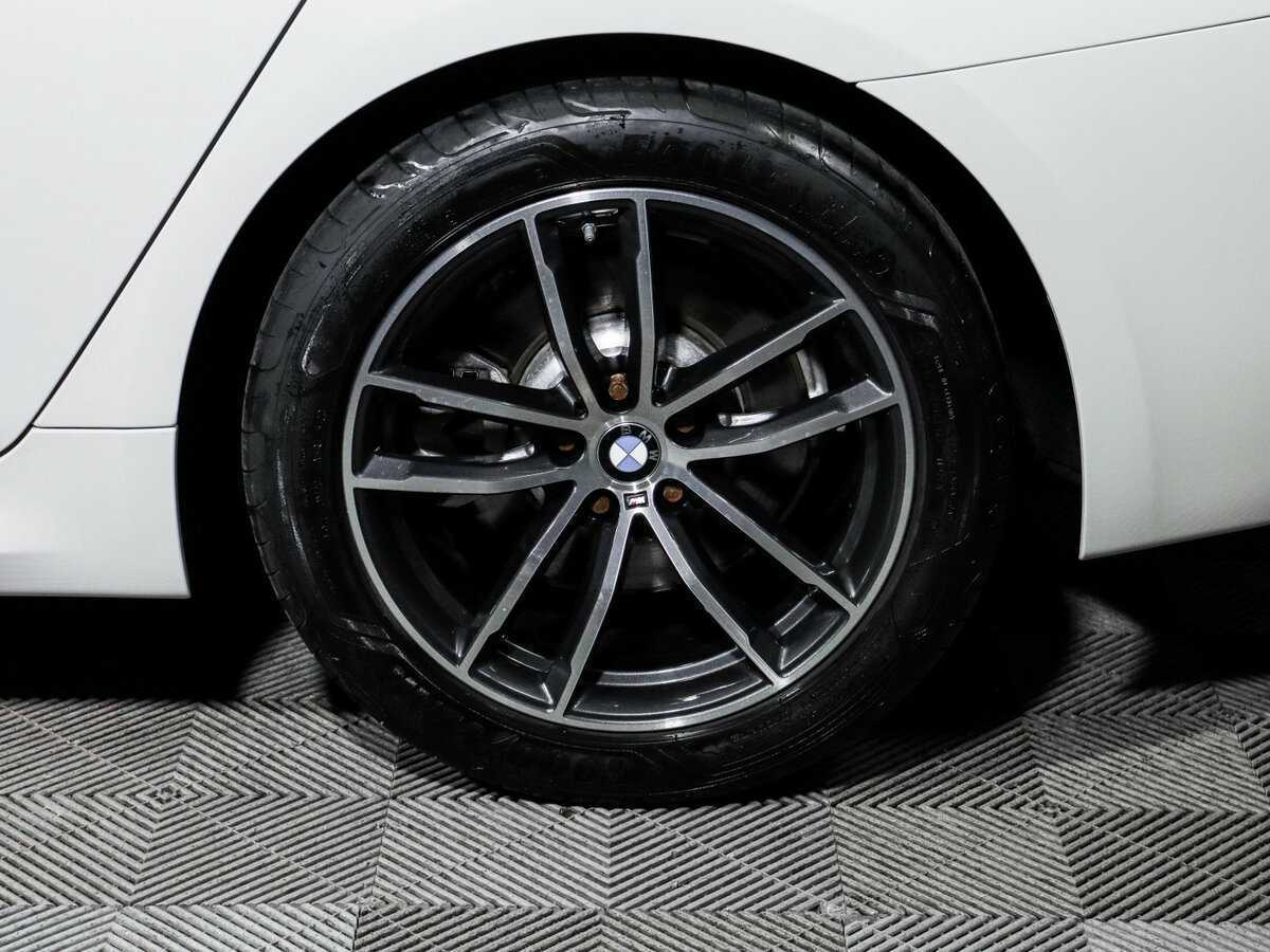 Б/У БМВ 5 серии 2021 года. Фото: #14