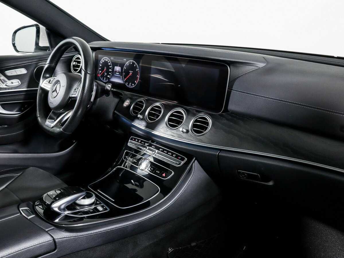 Б/У Мерседес-Бенц Е-Класс 2016 года. Фото: #5