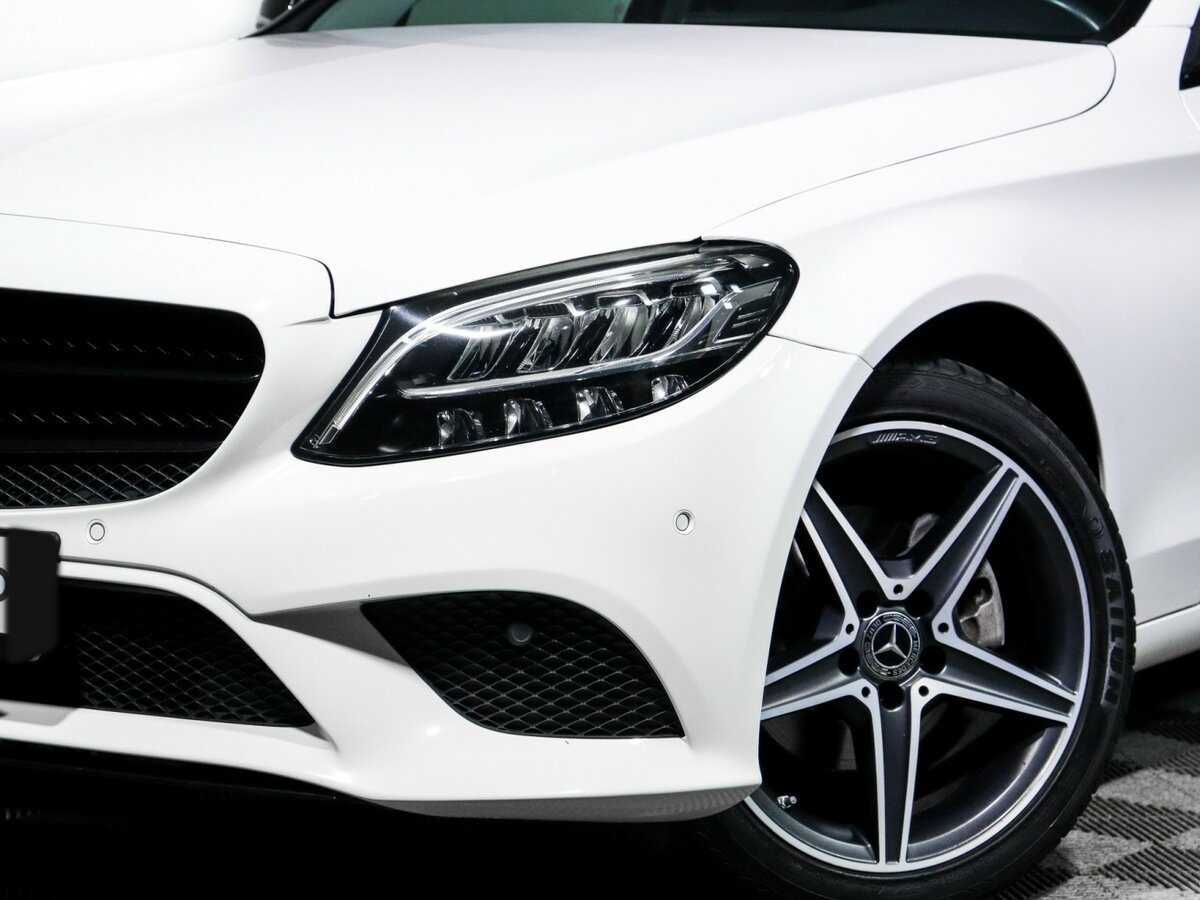 Б/У Мерседес-Бенц Ц-Класс 2018 года. Фото: #16