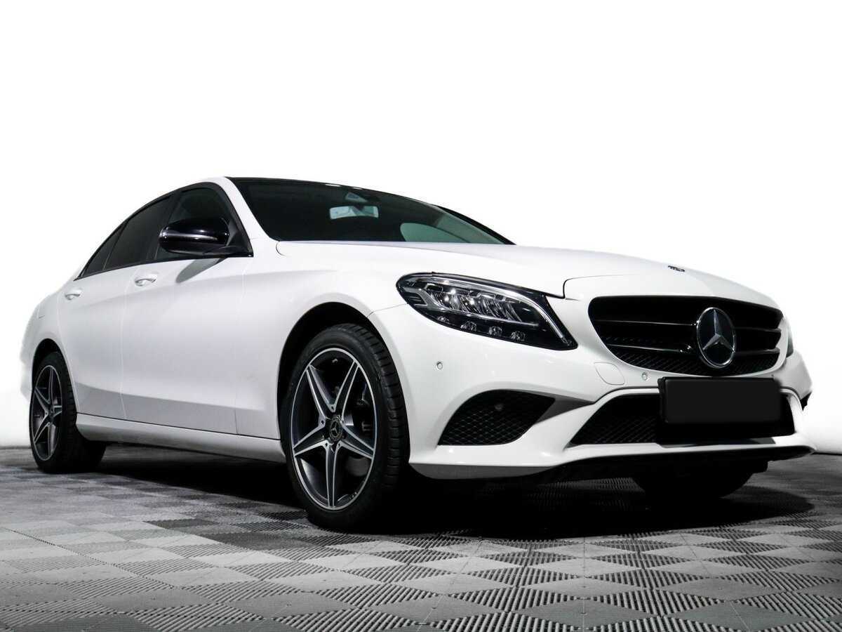 Б/У Мерседес-Бенц Ц-Класс 2018 года. Фото: #18