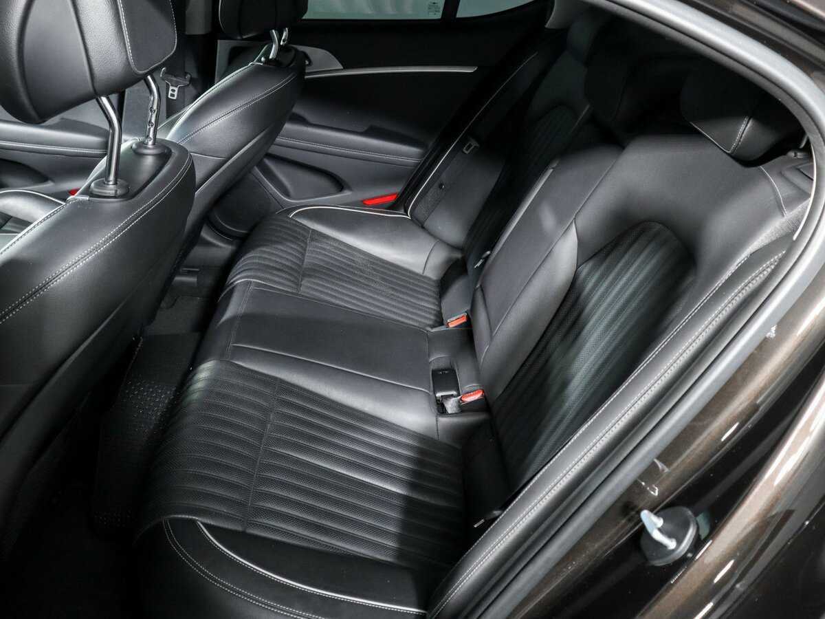 Б/У Генезис Г70 2018 года. Фото: #6