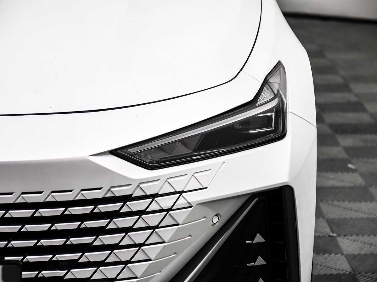 Б/У Чанган УНИ-В 2023 года. Фото: #15