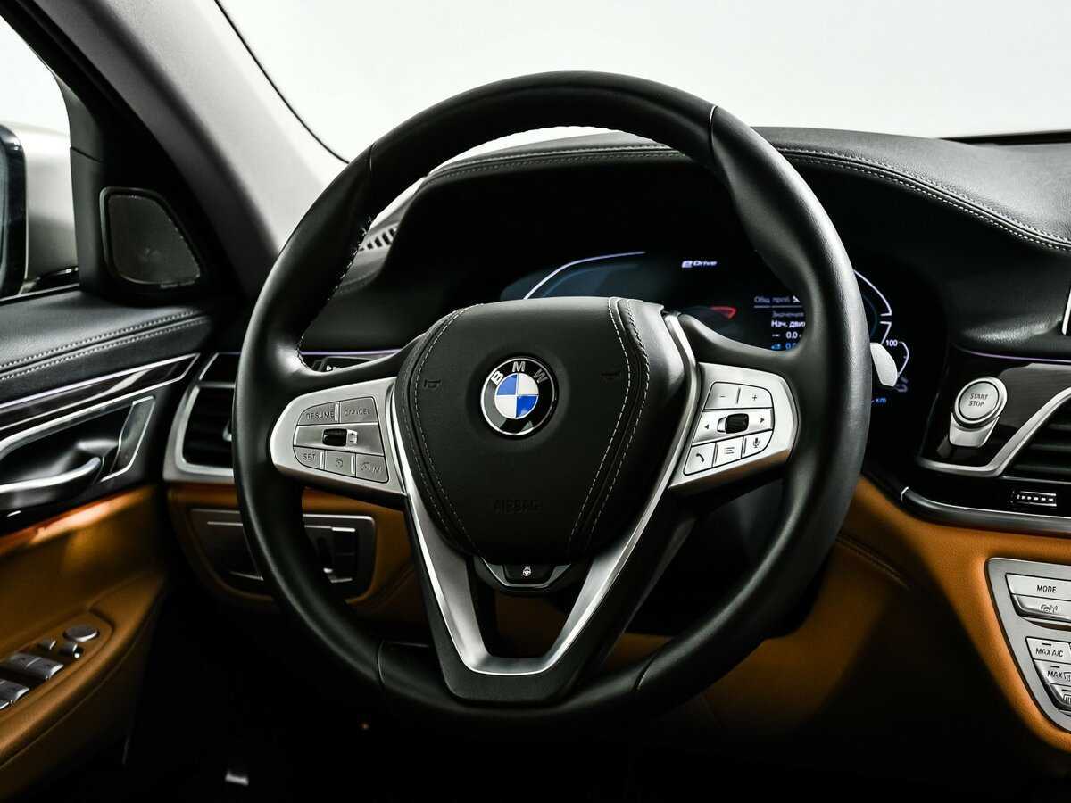 Б/У БМВ 7 серии 2019 года. Фото: #18