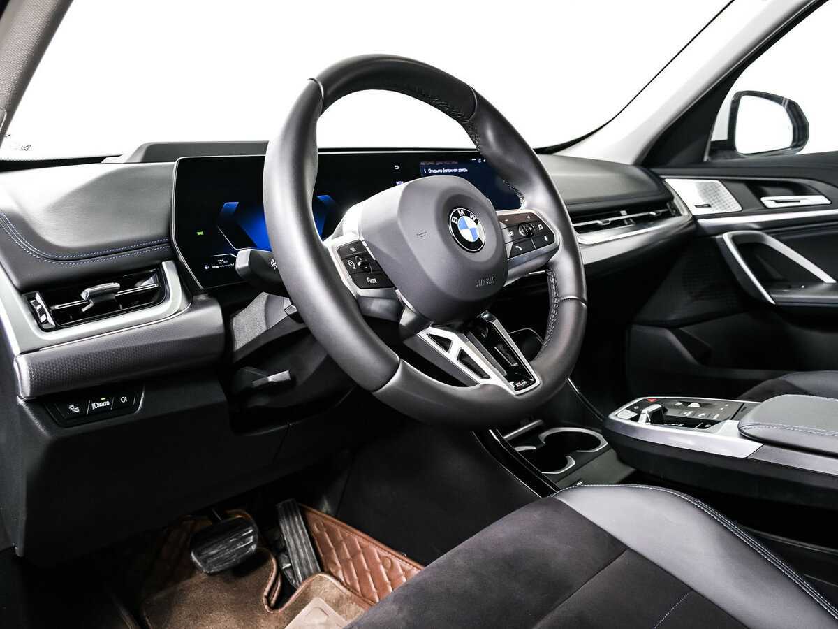 Б/У БМВ Икс1 2024 года. Фото: #12