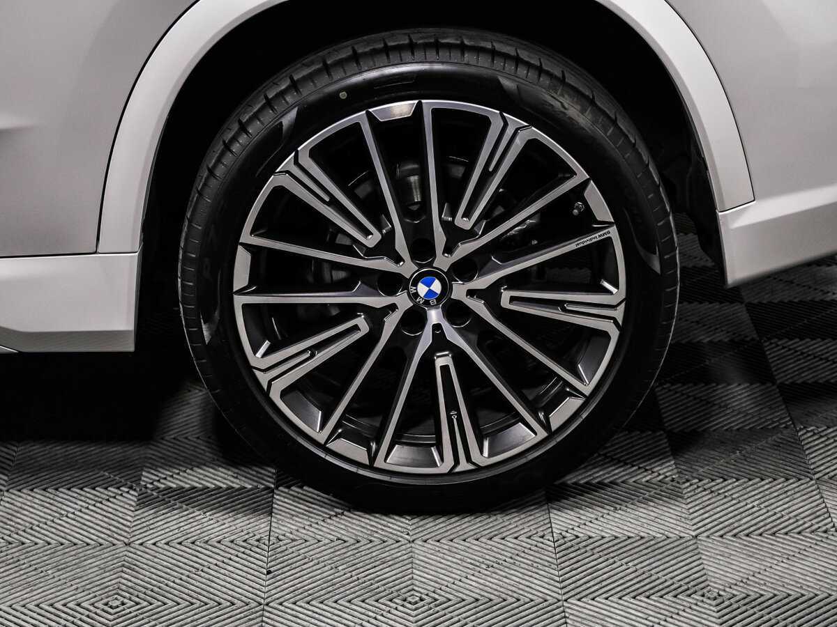 Б/У БМВ Икс1 2024 года. Фото: #13