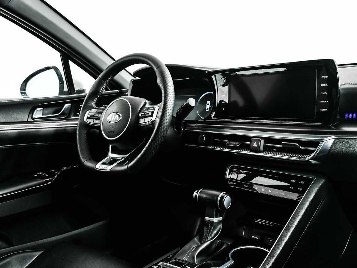 Б/У Киа К5 2020 года. Фото: #8