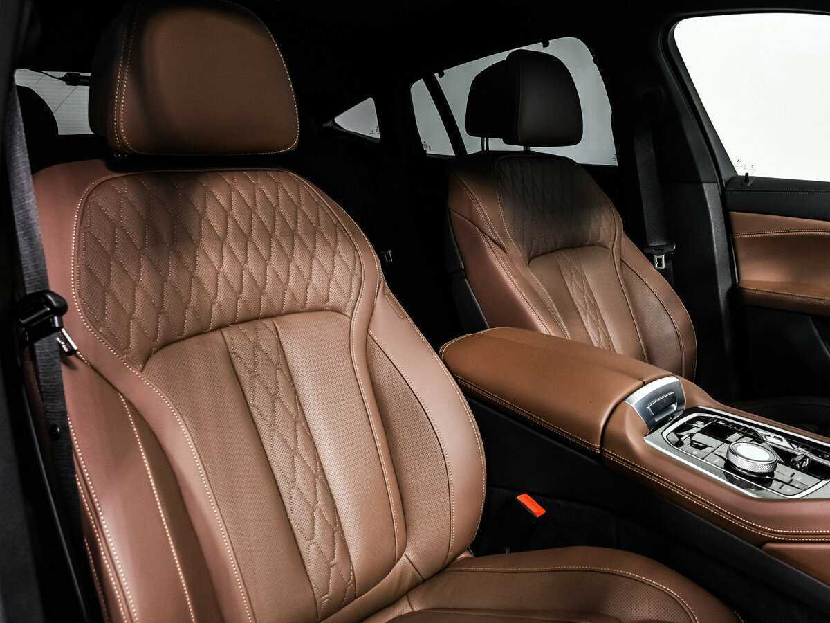 Б/У БМВ Икс6 2023 года. Фото: #19