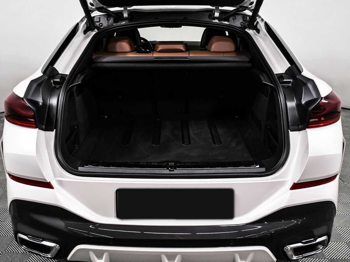 Б/У БМВ Икс6 2023 года. Фото: #20