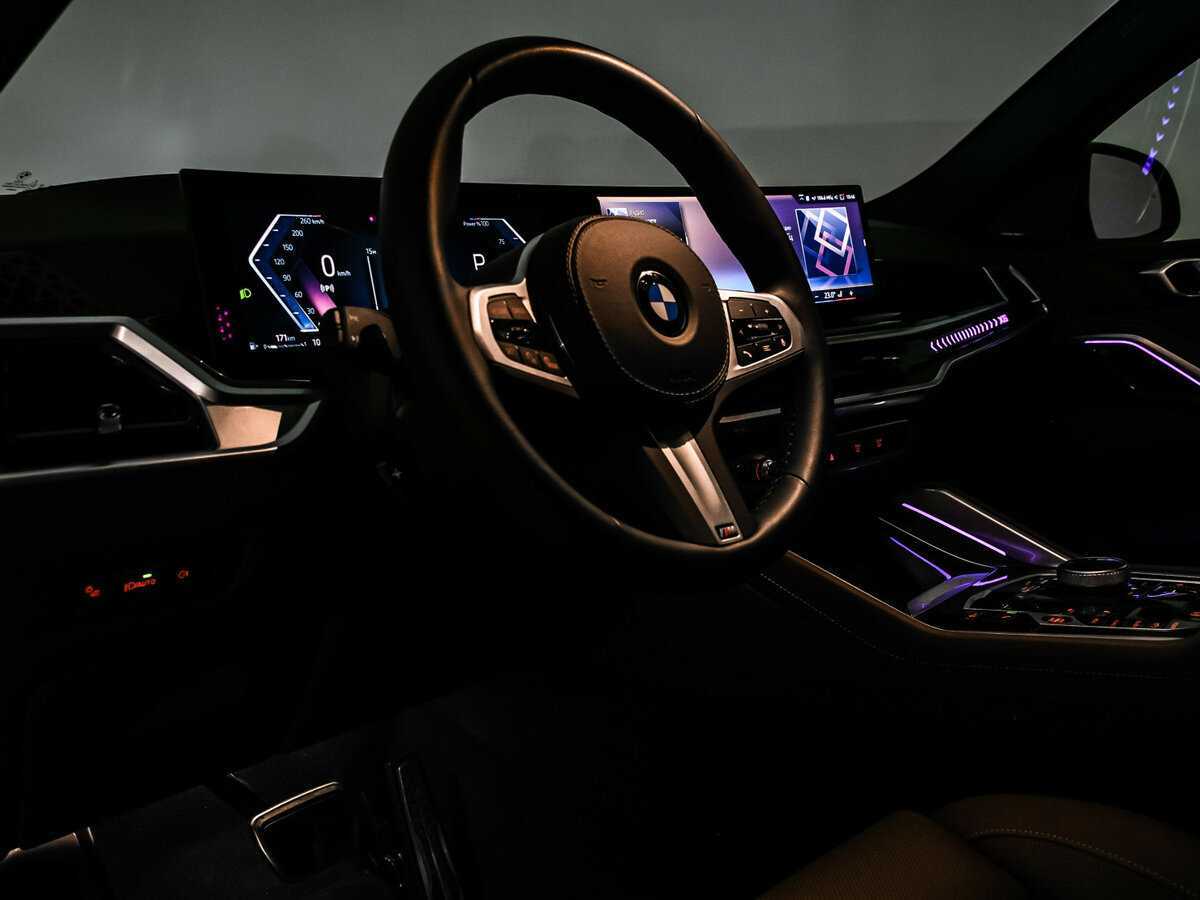 Б/У БМВ Икс6 2023 года. Фото: #21