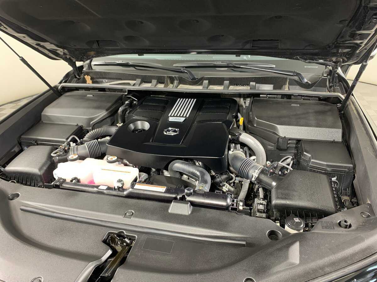 Б/У Лексус Л-Икс 2024 года. Фото: #10