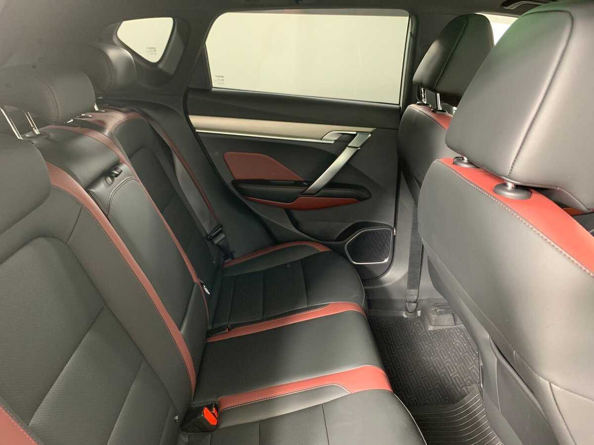 Б/У Джили Кулрэй 2023 года. Фото: #17