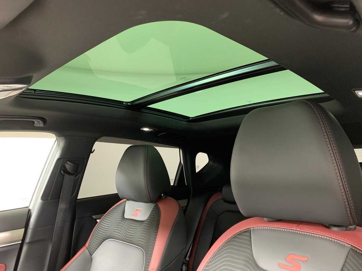 Б/У Джили Кулрэй 2023 года. Фото: #18