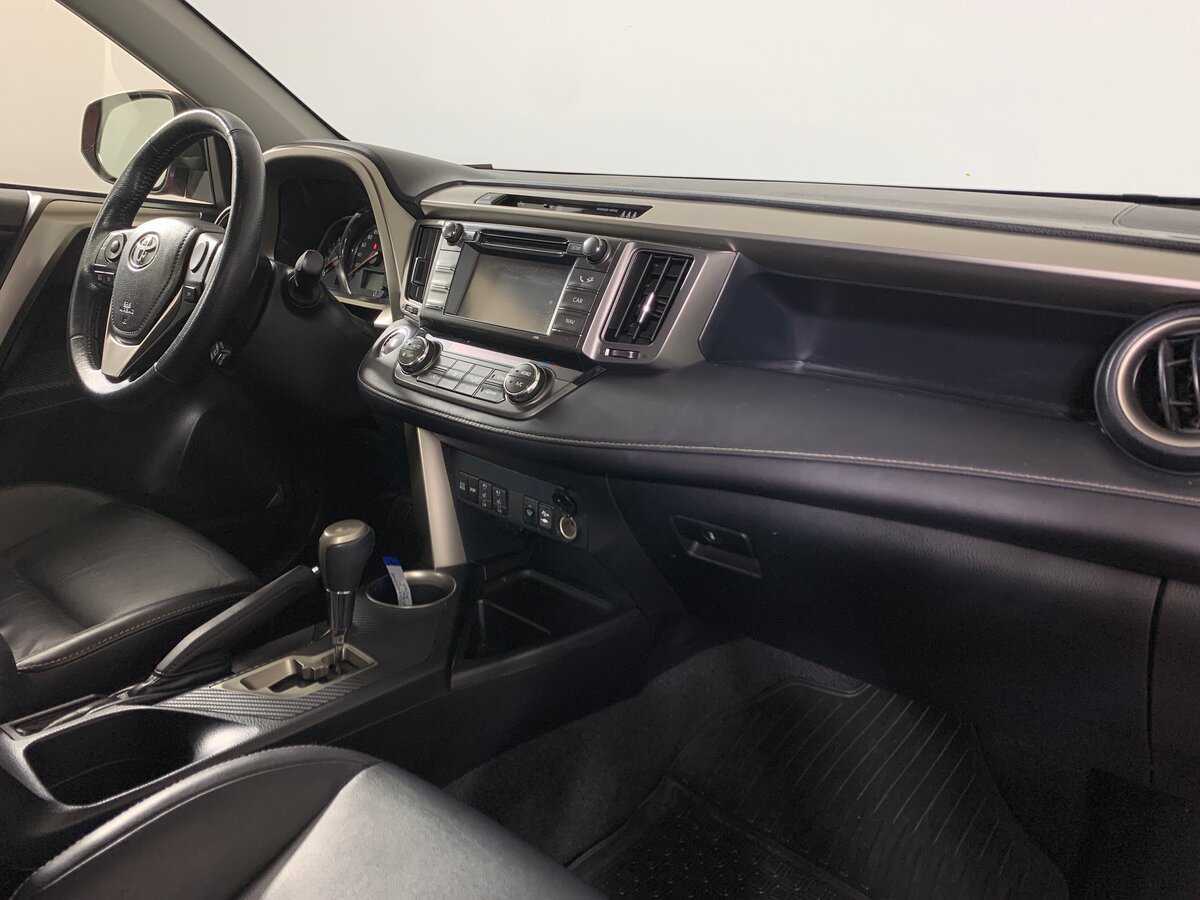 Б/У Тойота Рав4 2013 года. Фото: #13