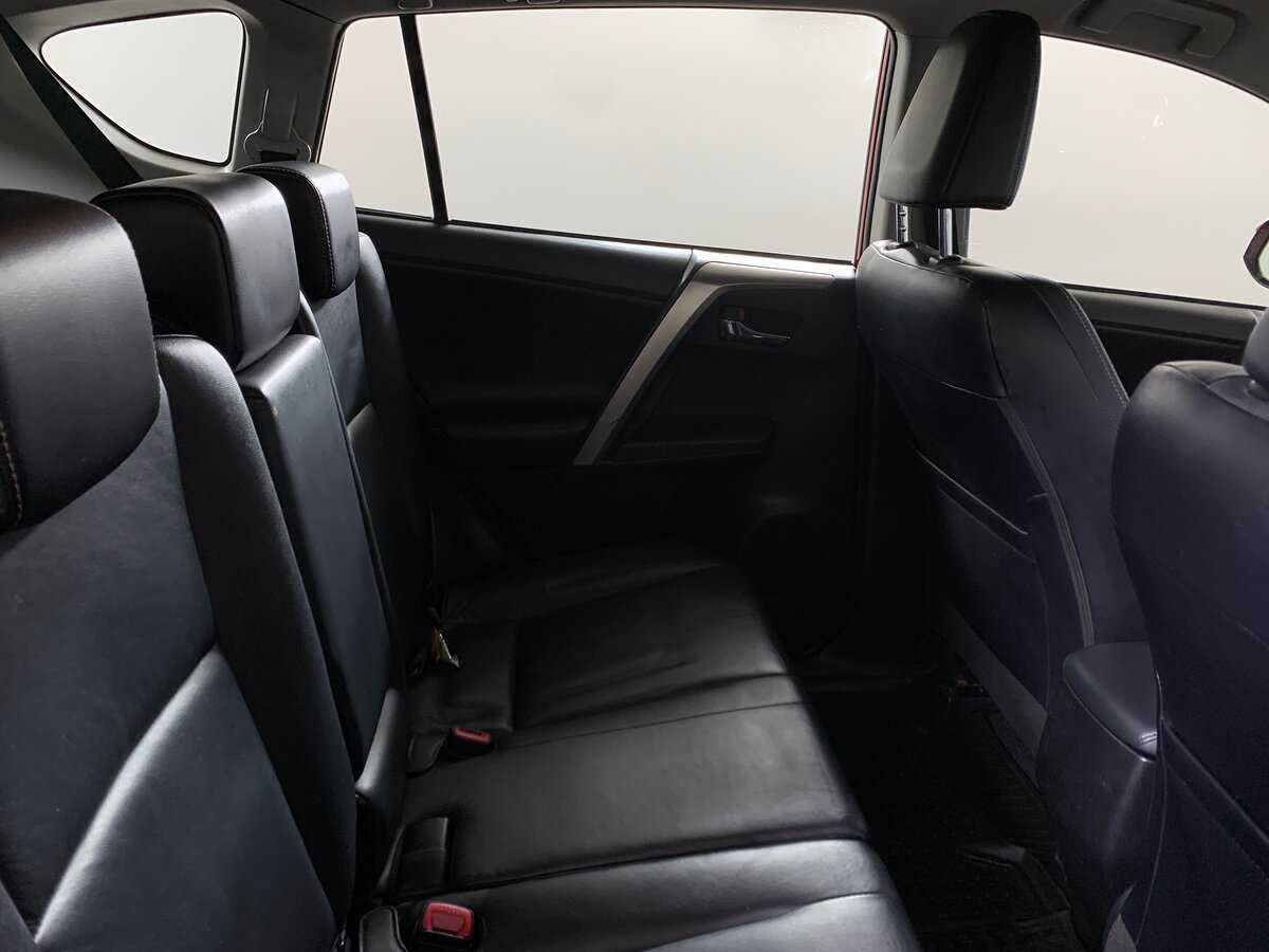 Б/У Тойота Рав4 2013 года. Фото: #17