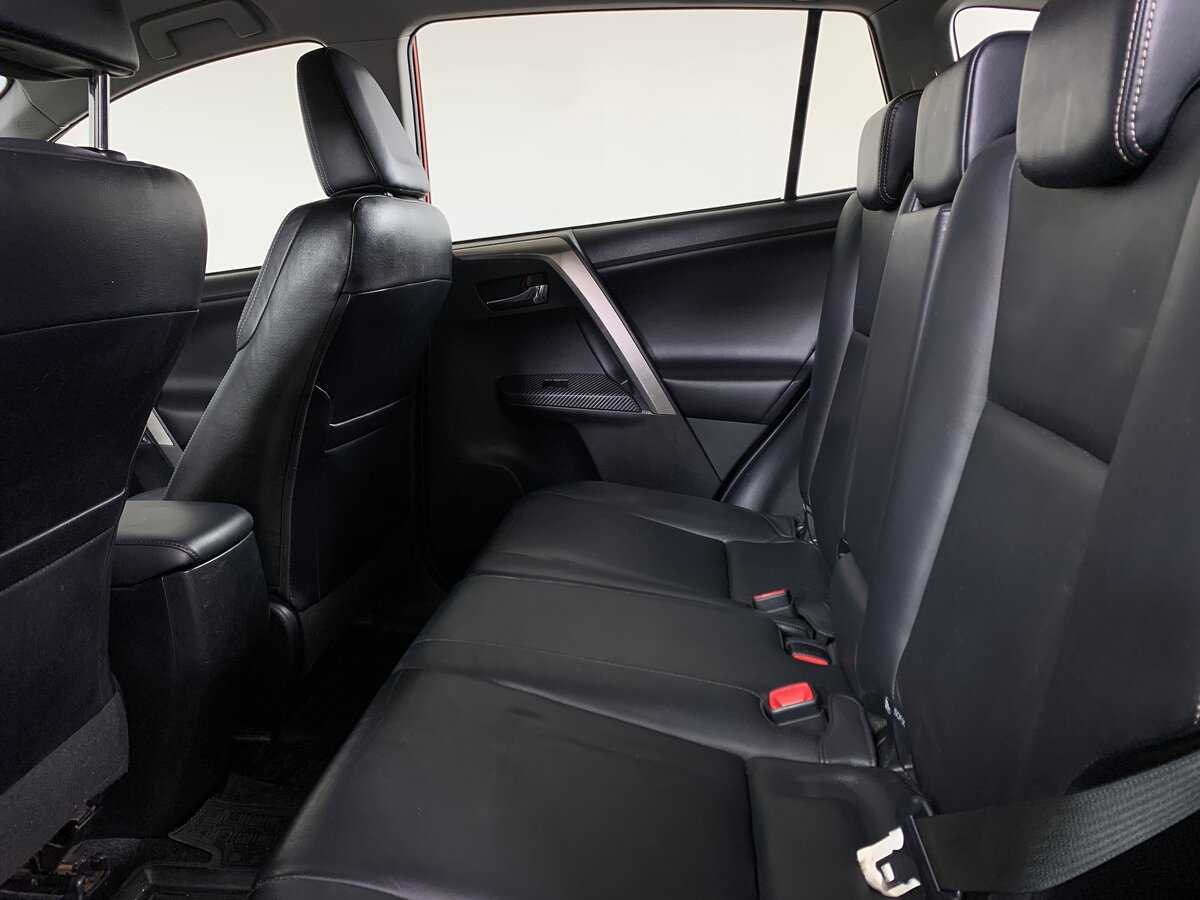 Б/У Тойота Рав4 2013 года. Фото: #18