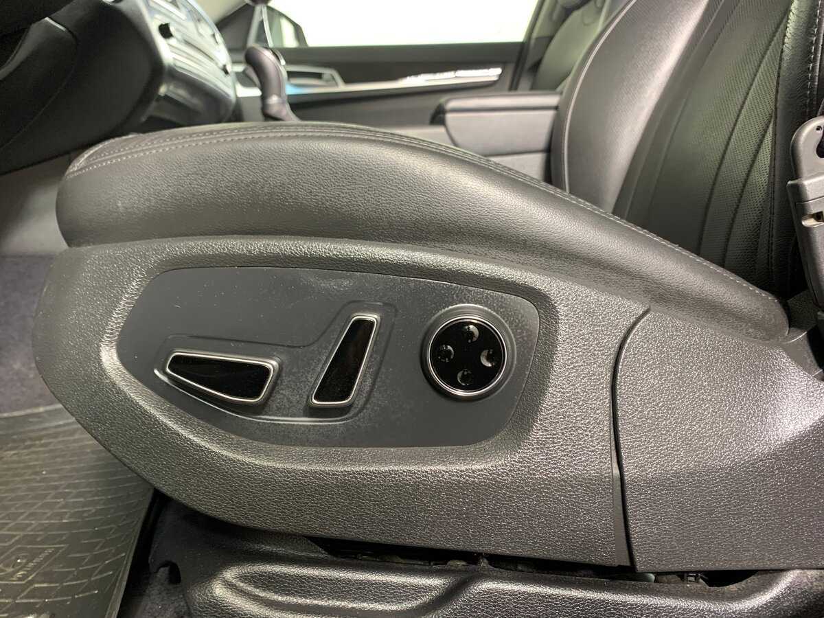 Б/У Хендай Генезис 2016 года. Фото: #16