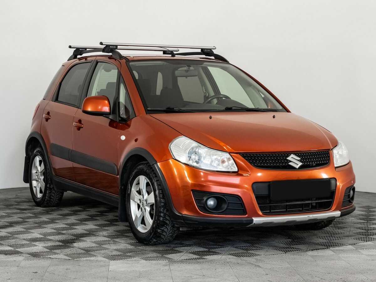 Б/У Сузуки С-Икс4 2011 года. Фото: #2