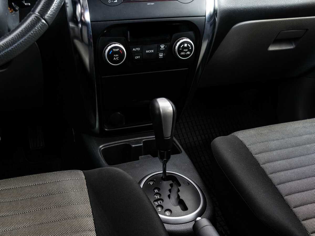 Б/У Сузуки С-Икс4 2011 года. Фото: #10