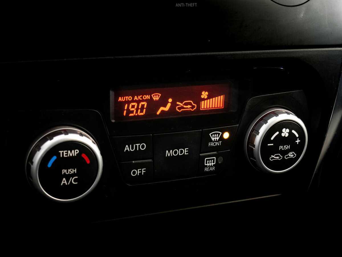 Б/У Сузуки С-Икс4 2011 года. Фото: #11