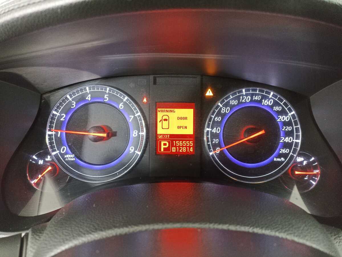 Б/У Инфинити ЕИкс 2009 года. Фото: #10