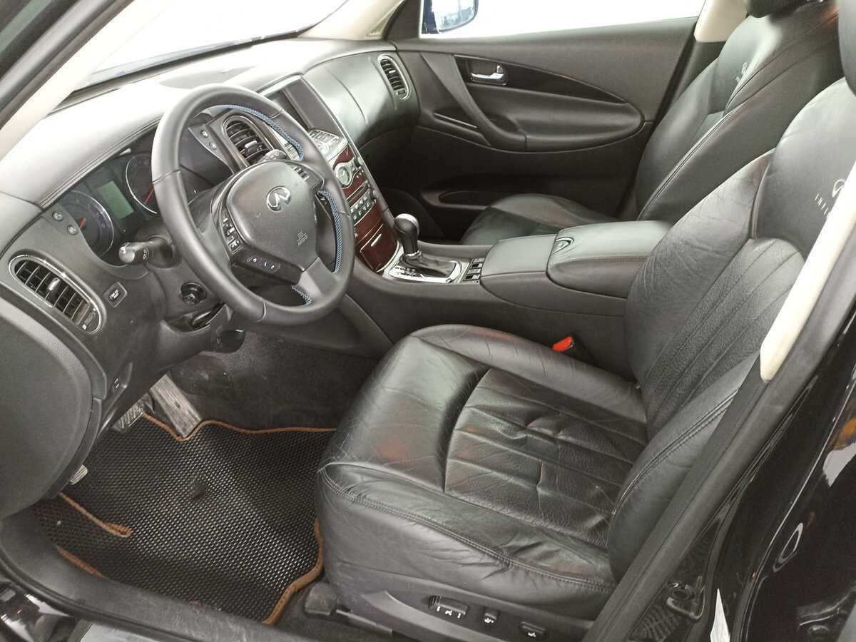 Б/У Инфинити ЕИкс 2009 года. Фото: #13