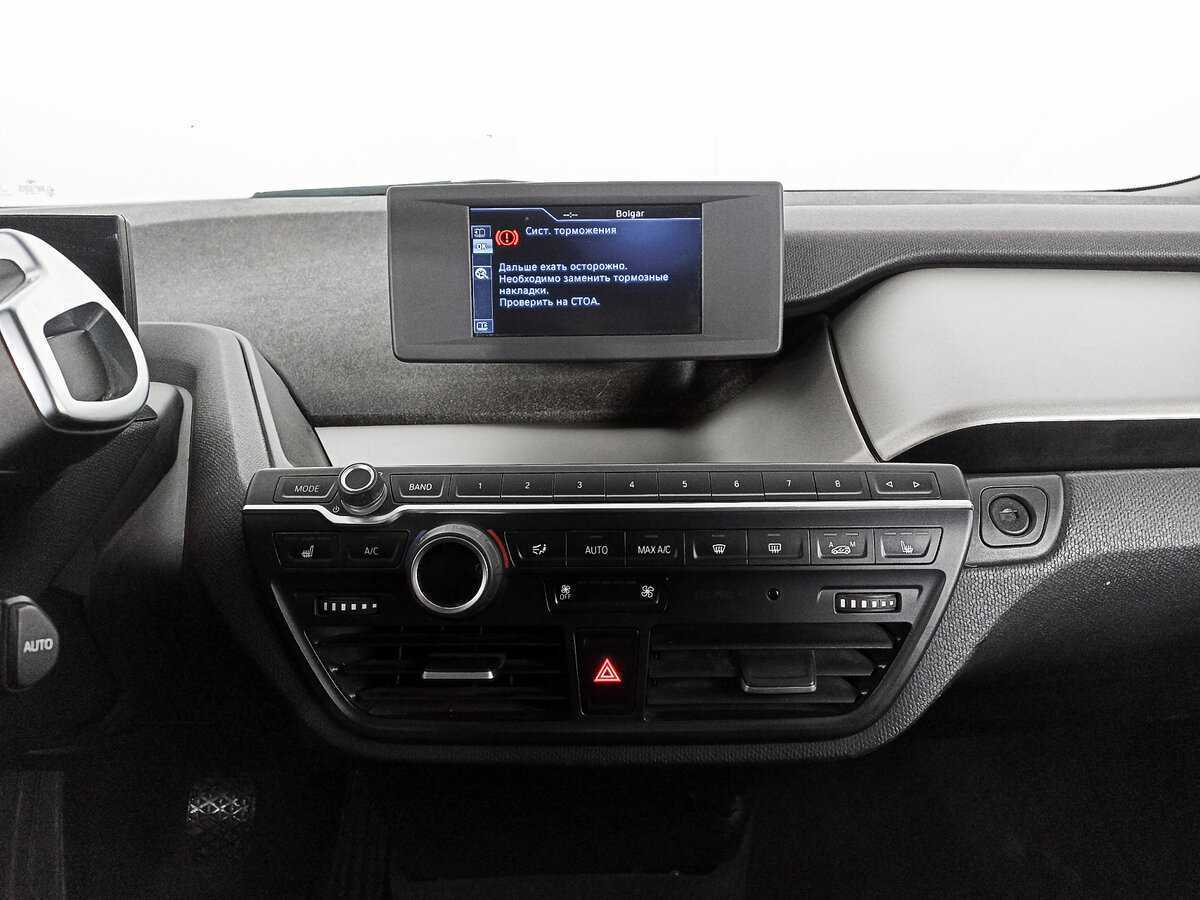 Б/У БМВ ай-3 2017 года. Фото: #12