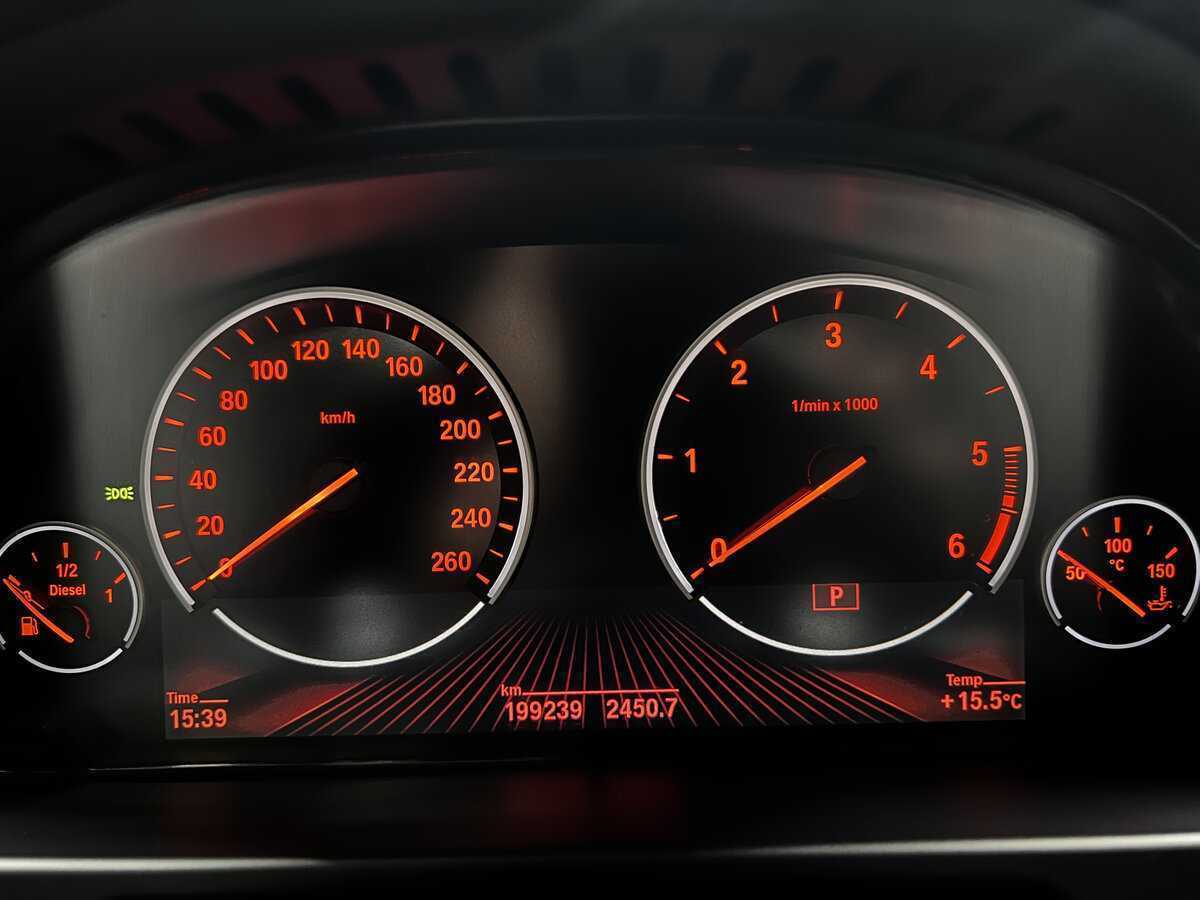 Б/У БМВ Икс5 2016 года. Фото: #12