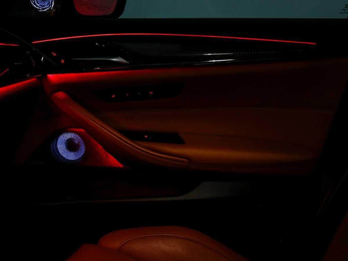 Б/У БМВ М5 2019 года. Фото: #22