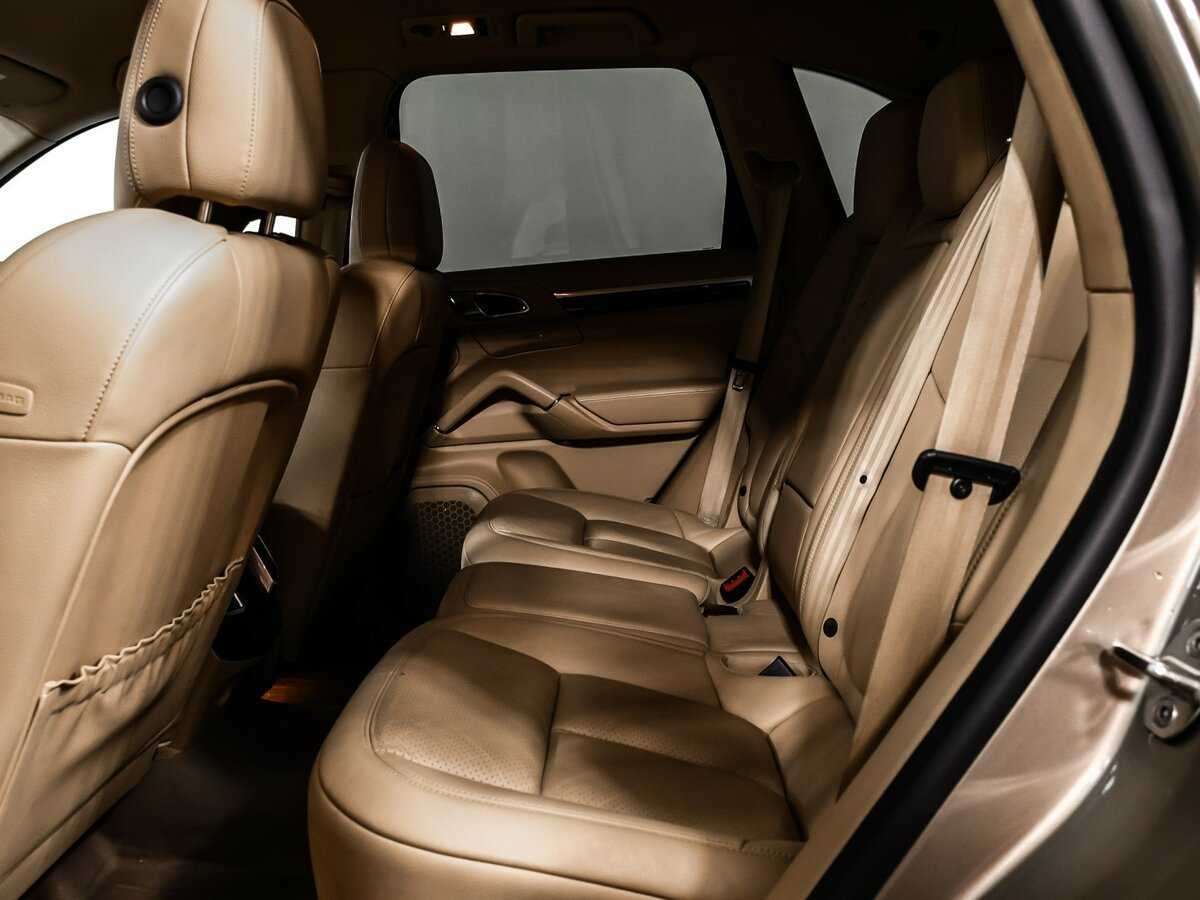 Б/У Порш Кайен 2016 года. Фото: #12