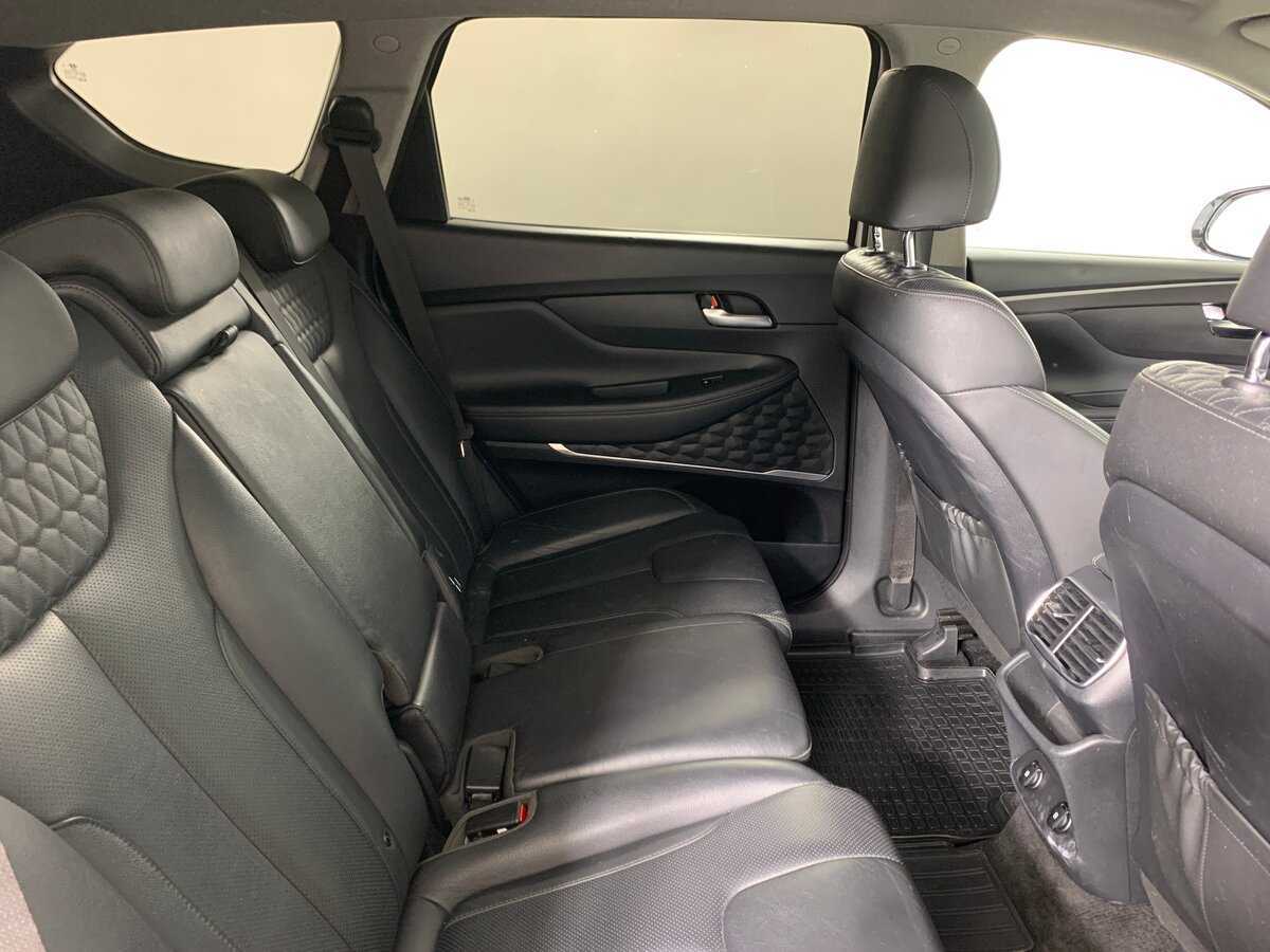 Б/У Хендай Санта Фе 2019 года. Фото: #15