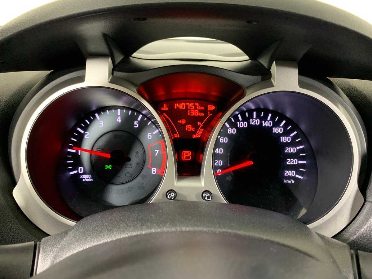 Б/У Ниссан Жук 2013 года. Фото: #14