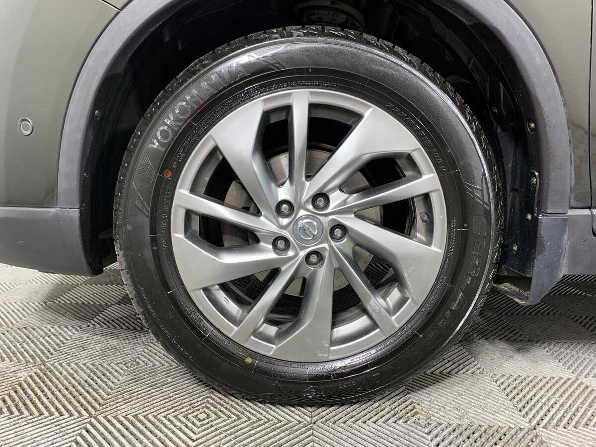 Б/У Ниссан Икс-Трейл 2016 года. Фото: #8