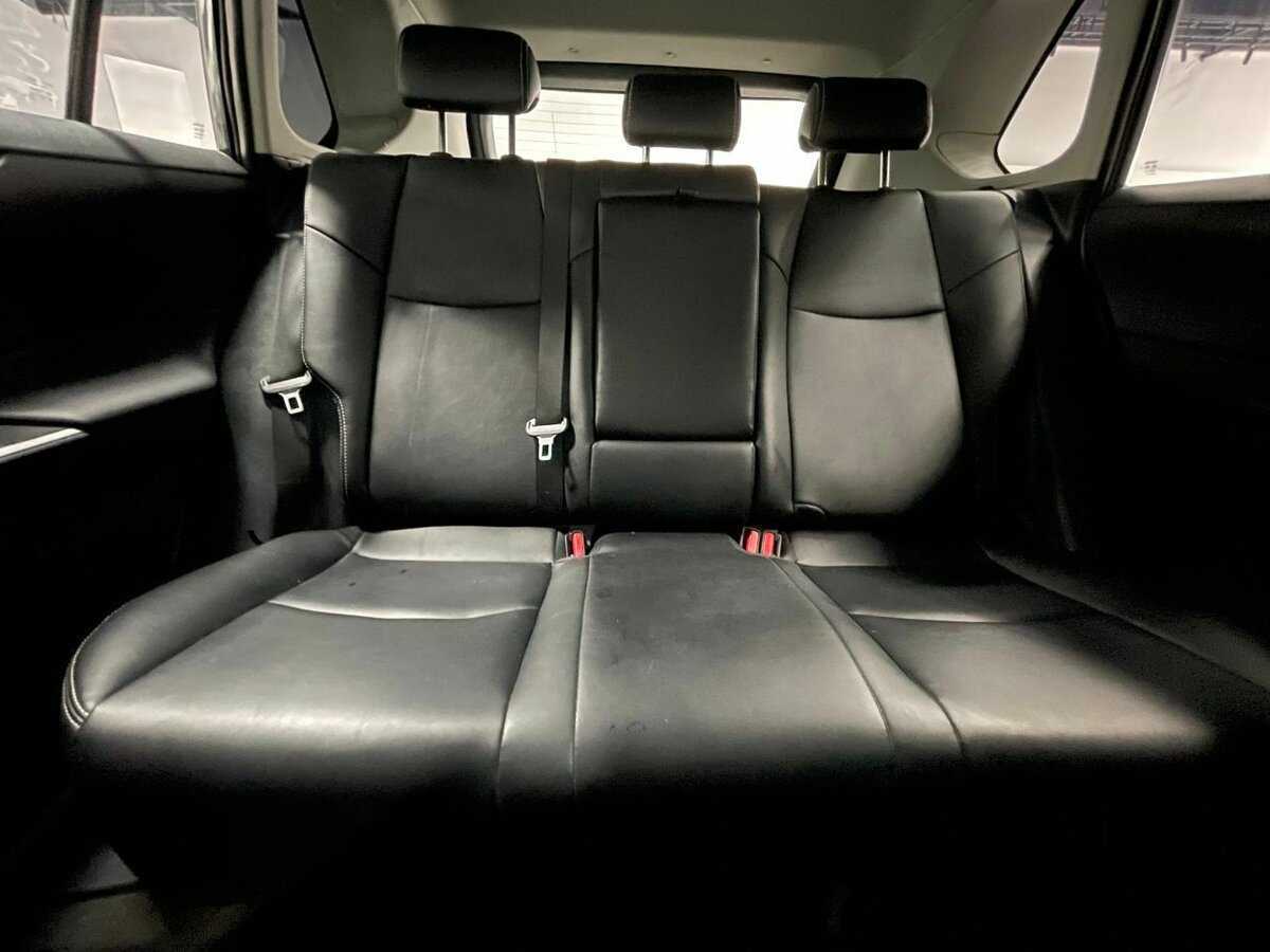 Б/У Тойота Рав4 2023 года. Фото: #16