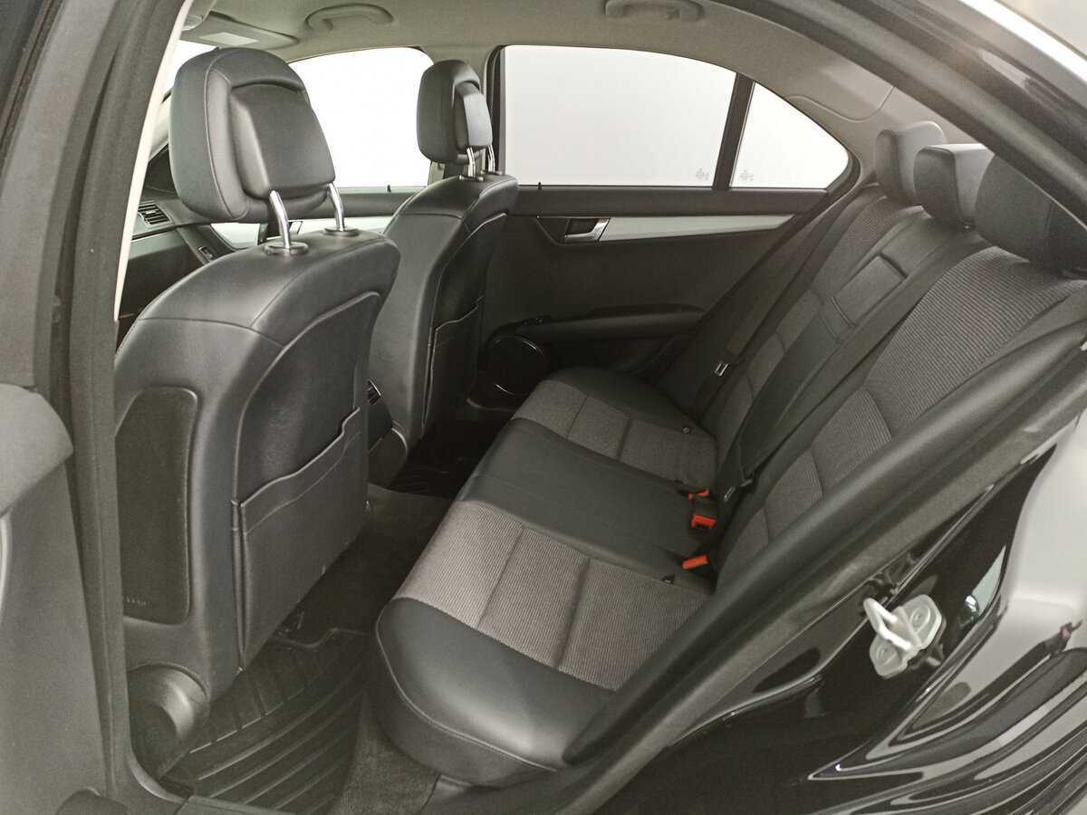 Б/У Мерседес-Бенц Ц-Класс 2010 года. Фото: #11