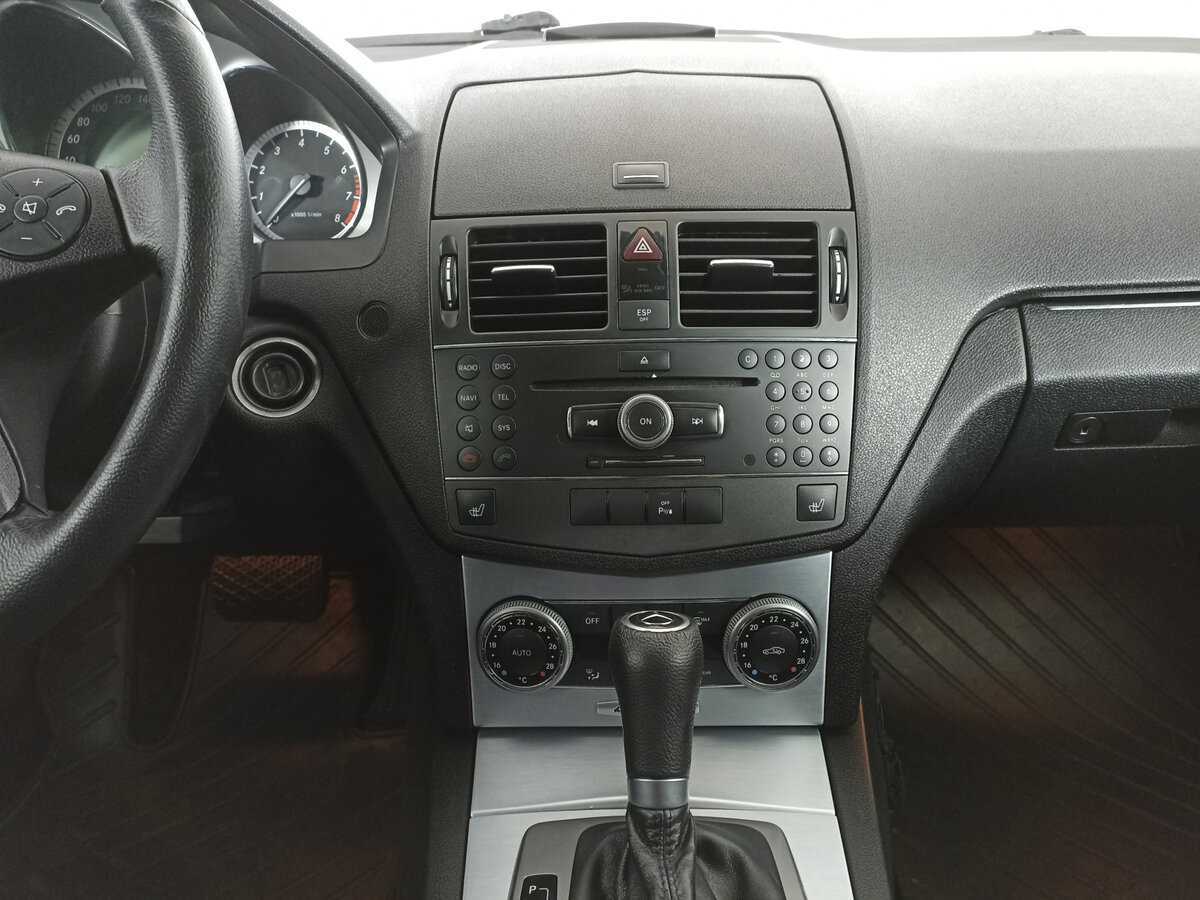 Б/У Мерседес-Бенц Ц-Класс 2010 года. Фото: #14