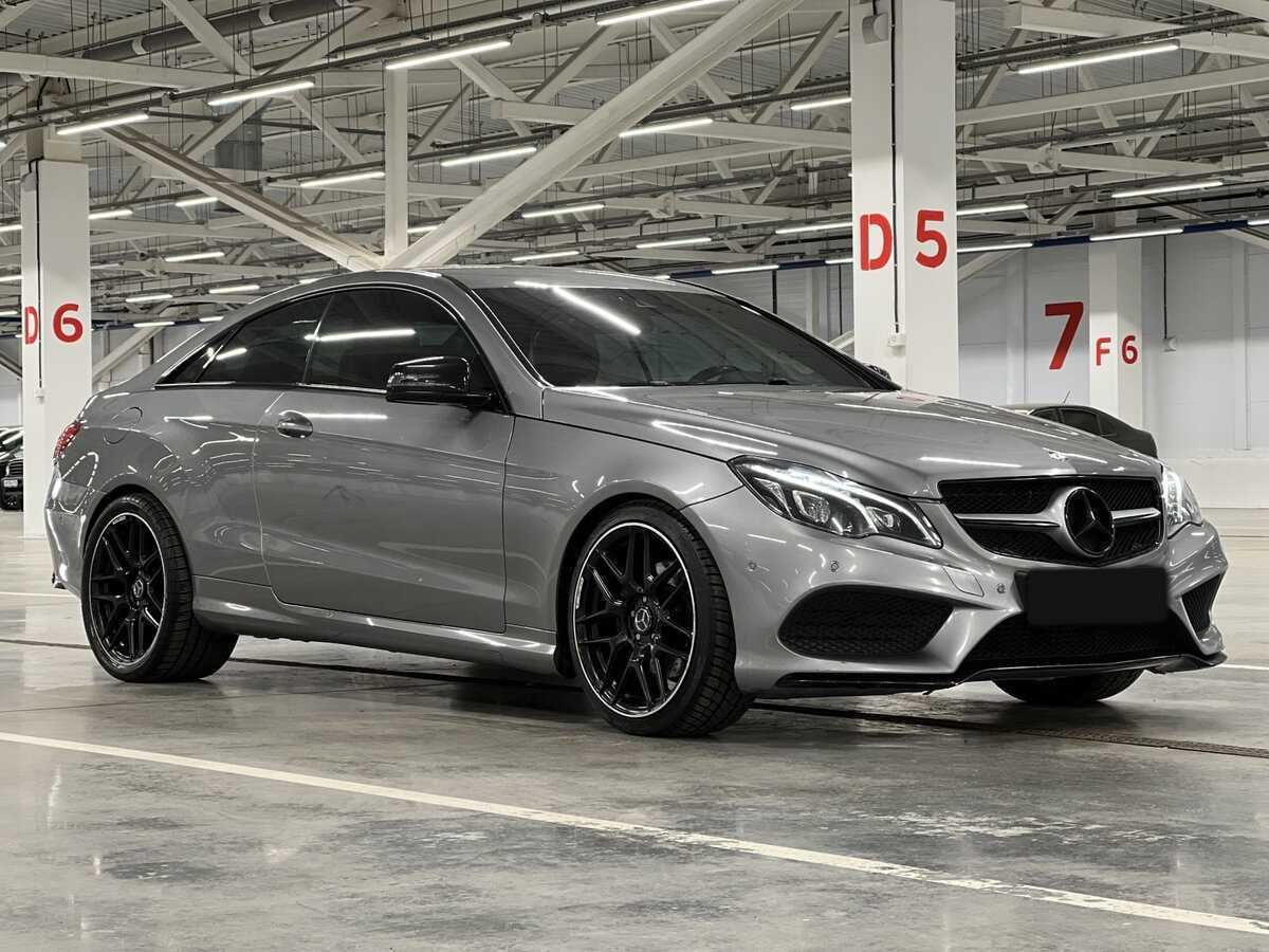 Б/У Мерседес-Бенц Е-Класс 2015 года. Фото: #2