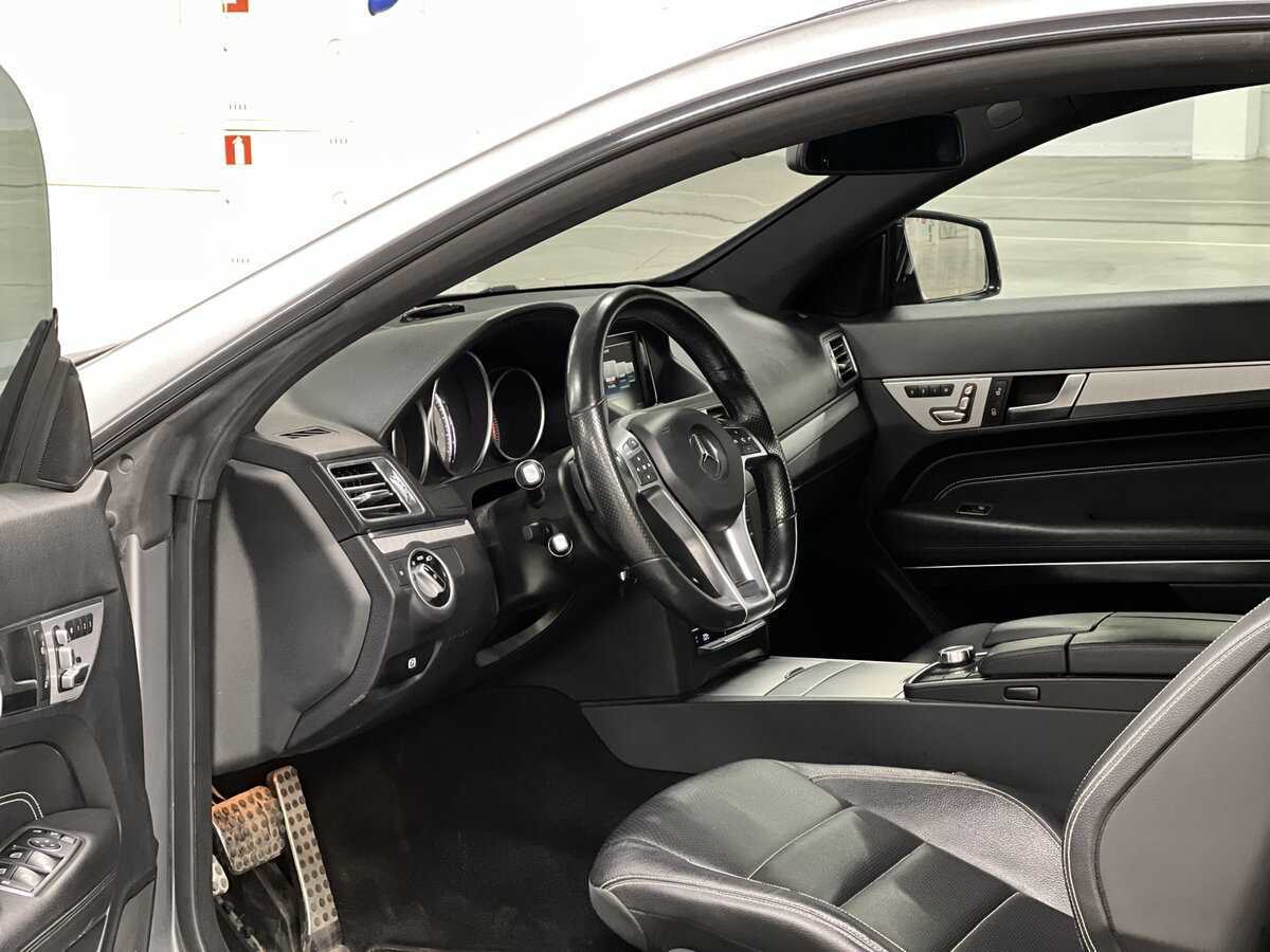 Б/У Мерседес-Бенц Е-Класс 2015 года. Фото: #15