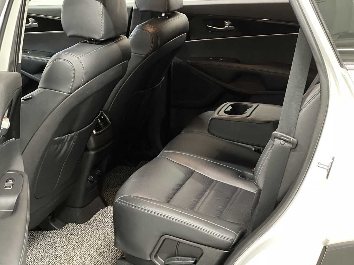 Б/У Киа Соренто 2018 года. Фото: #11