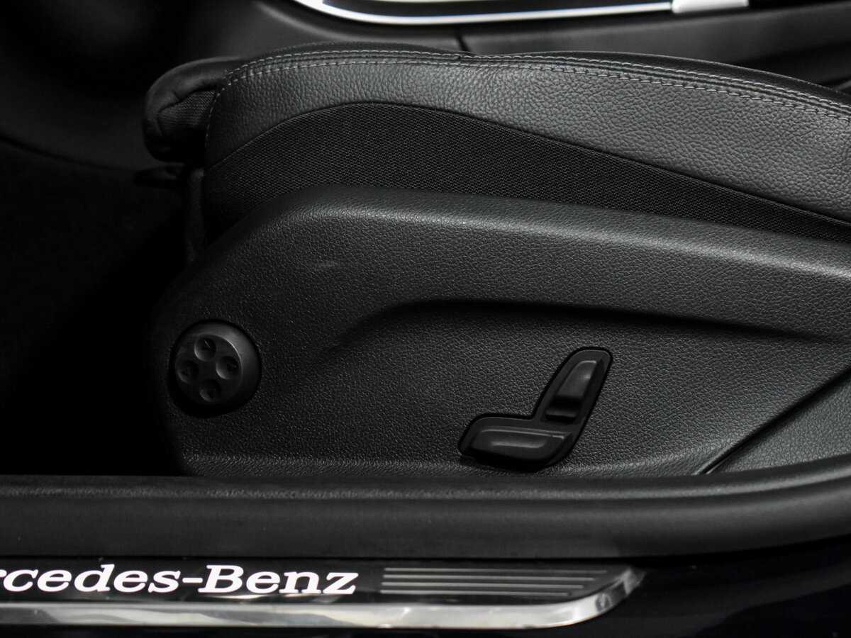 Б/У Мерседес-Бенц Ц-Класс 2019 года. Фото: #8