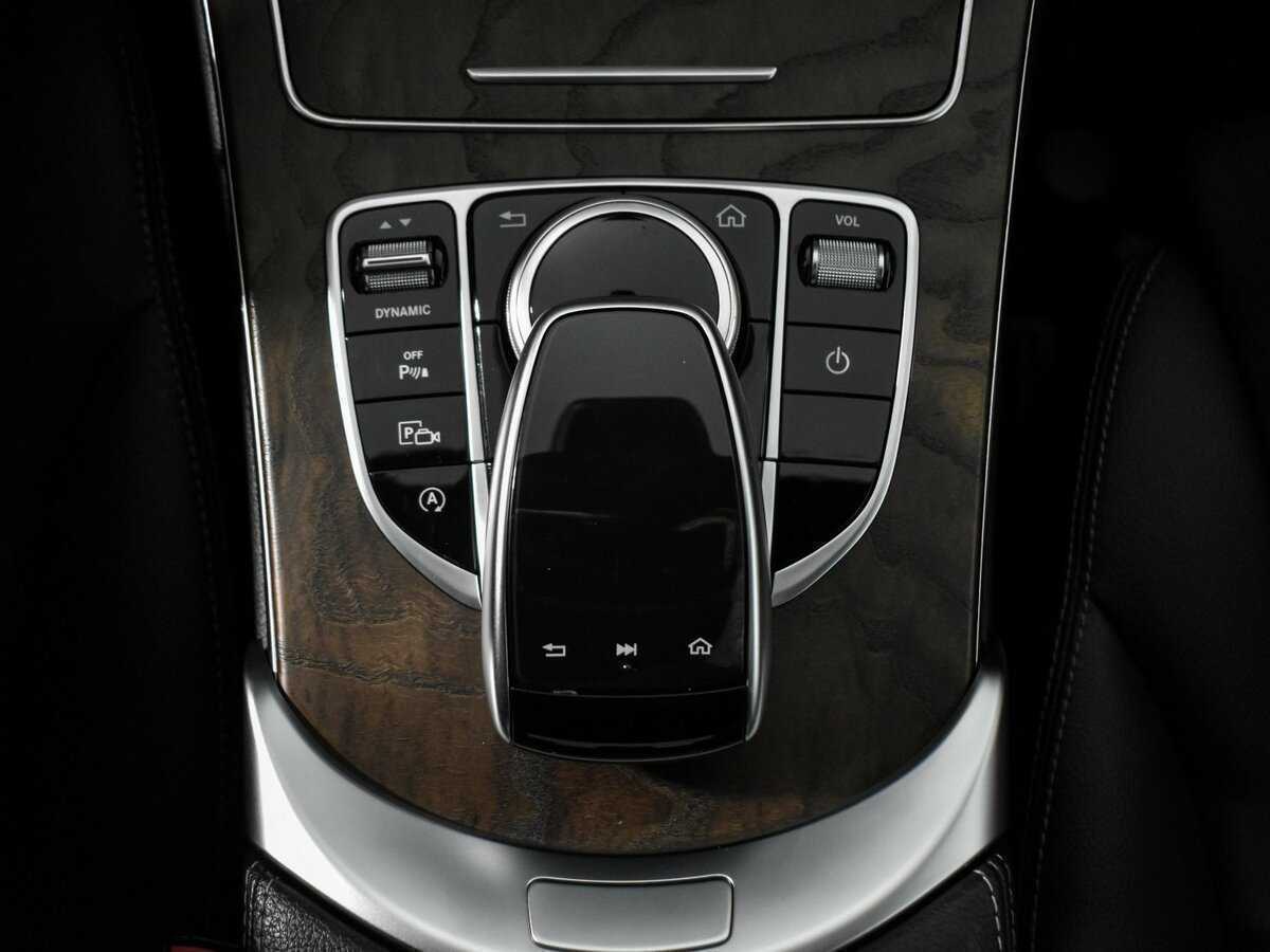 Б/У Мерседес-Бенц Ц-Класс 2019 года. Фото: #10