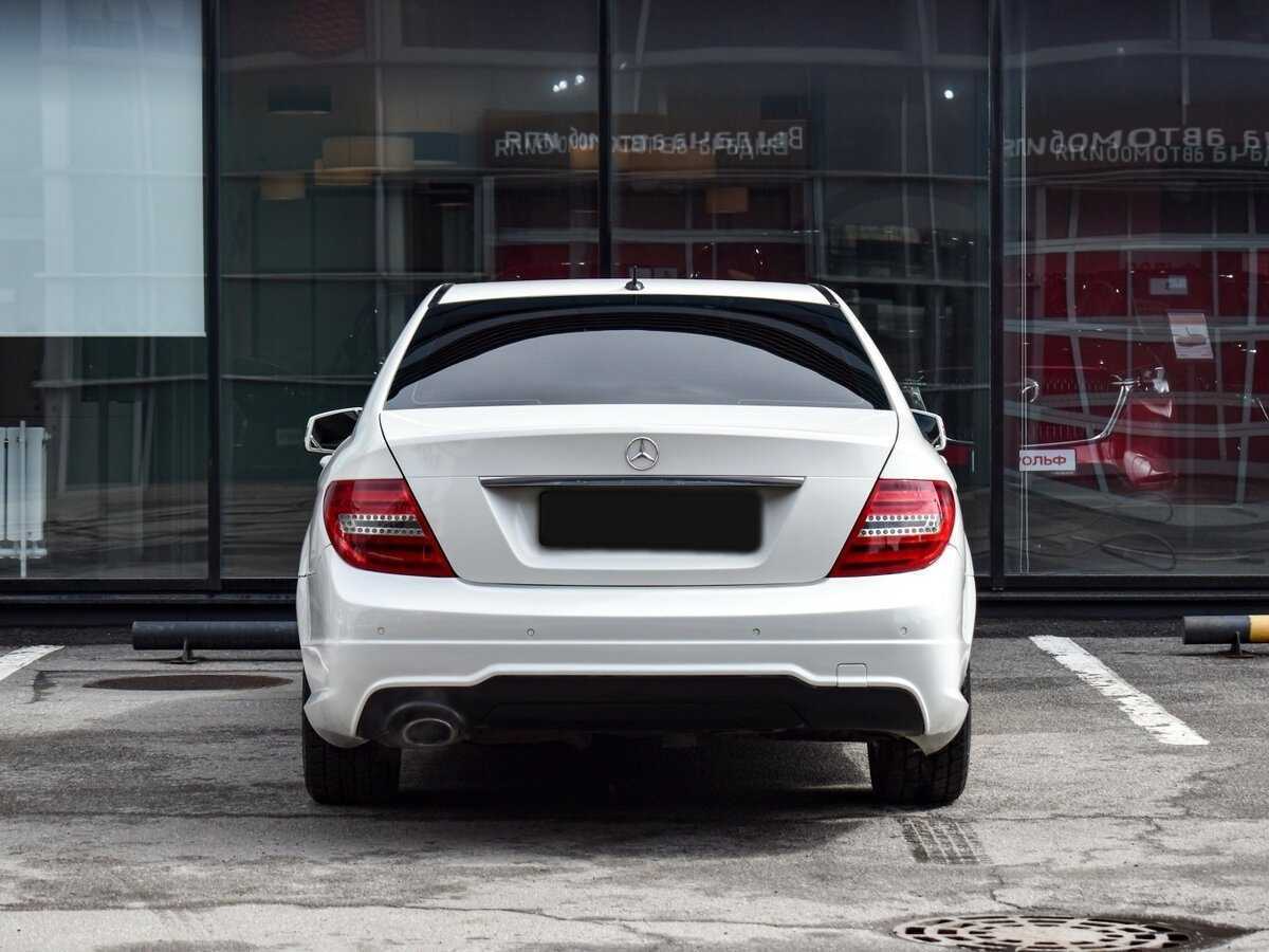 Б/У Мерседес-Бенц Ц-Класс 2011 года. Фото: #5