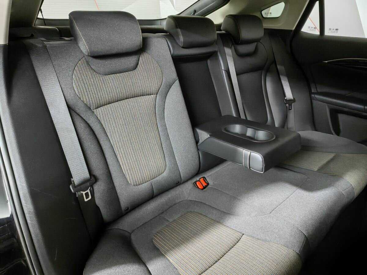 Б/У ФАВ Бестюн Б70 2023 года. Фото: #10