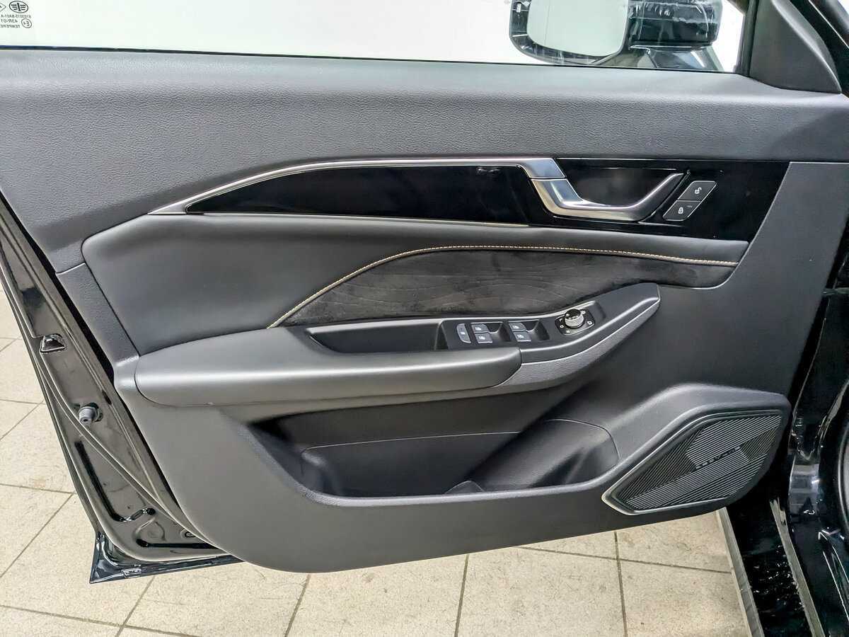 Б/У ФАВ Бестюн Б70 2023 года. Фото: #18