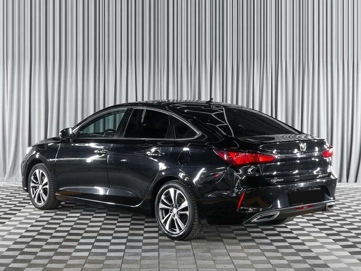 Б/У Чанган Еадо Плюс 2023 года. Фото: #1