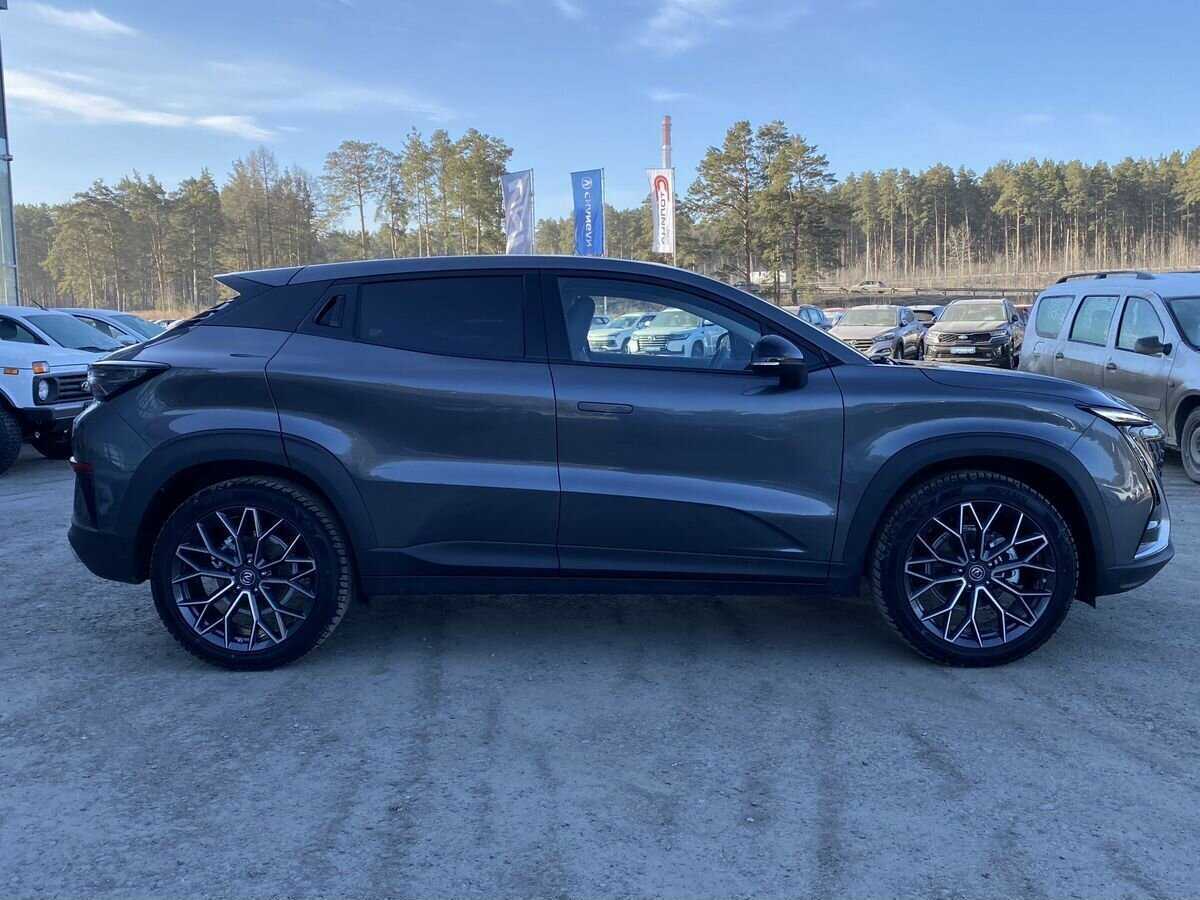 Б/У Чанган УНИ-Т 2023 года. Фото: #3